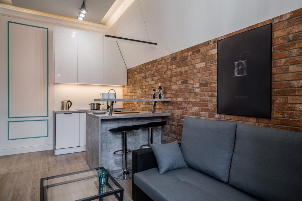 Kitchen or kitchenette, Living room, Seating area, Dining area, minibar, stove