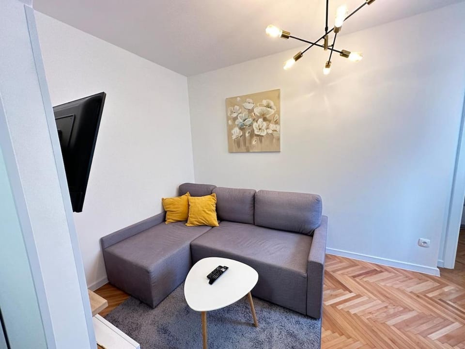 Apartman Nino Makarska-besplatan parking Apartment in Makarska