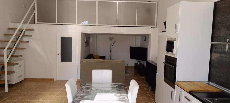 TV and multimedia, Kitchen or kitchenette