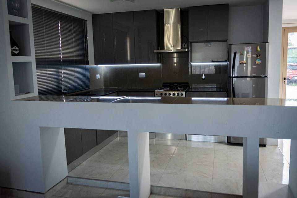 Kitchen or kitchenette, oven