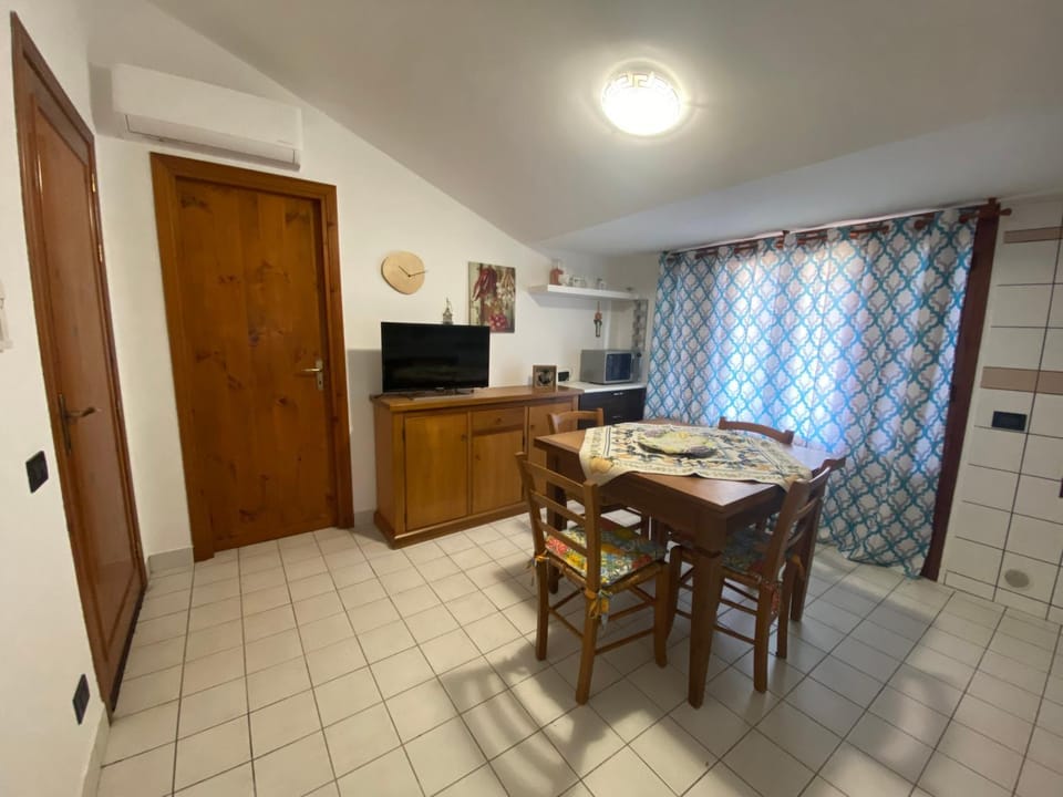 TV and multimedia, Living room, Lunch, kitchen, air conditioner