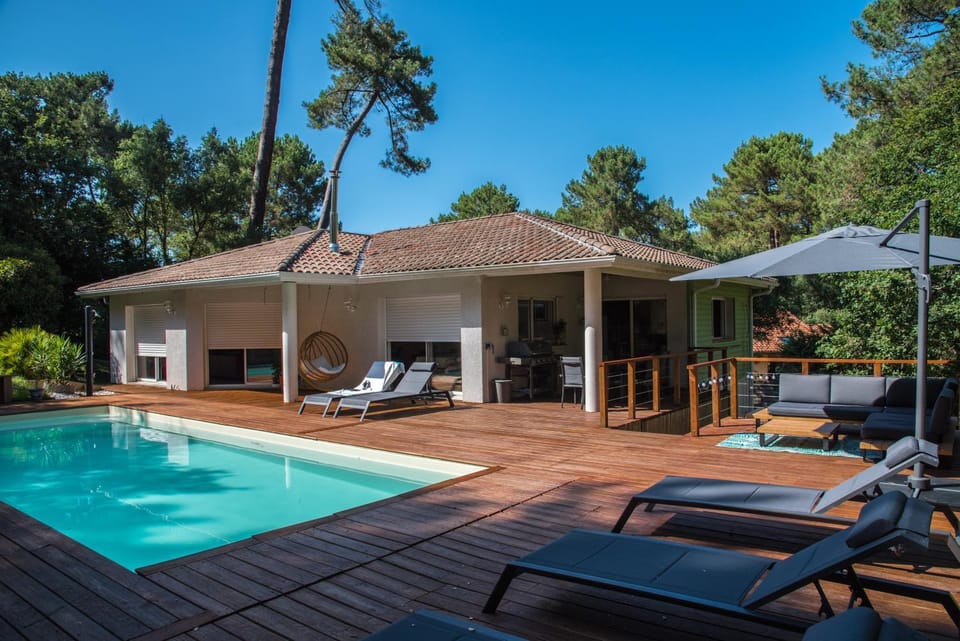 Patio, Swimming pool