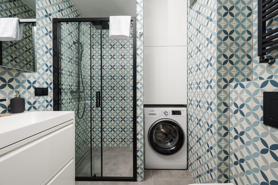 Shower, Bathroom, washing machine