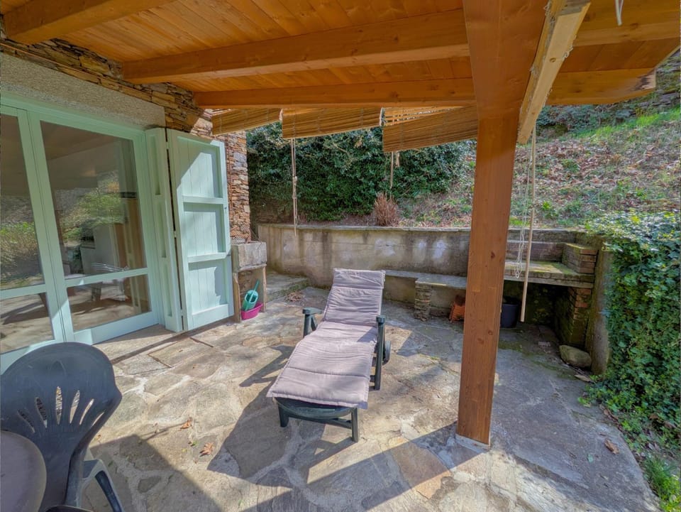 Patio, sunbed