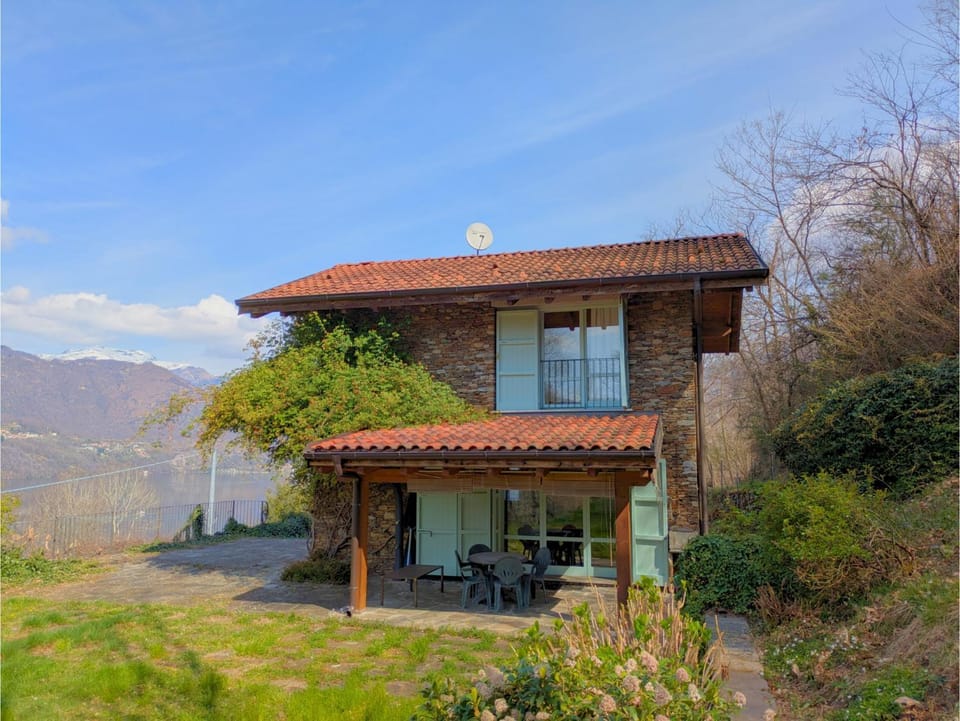 Property building, Day, Natural landscape