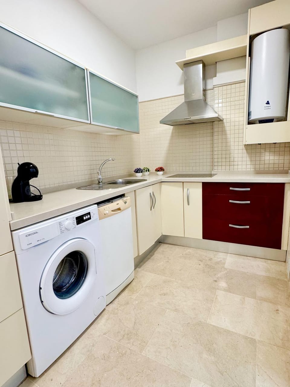 Kitchen or kitchenette