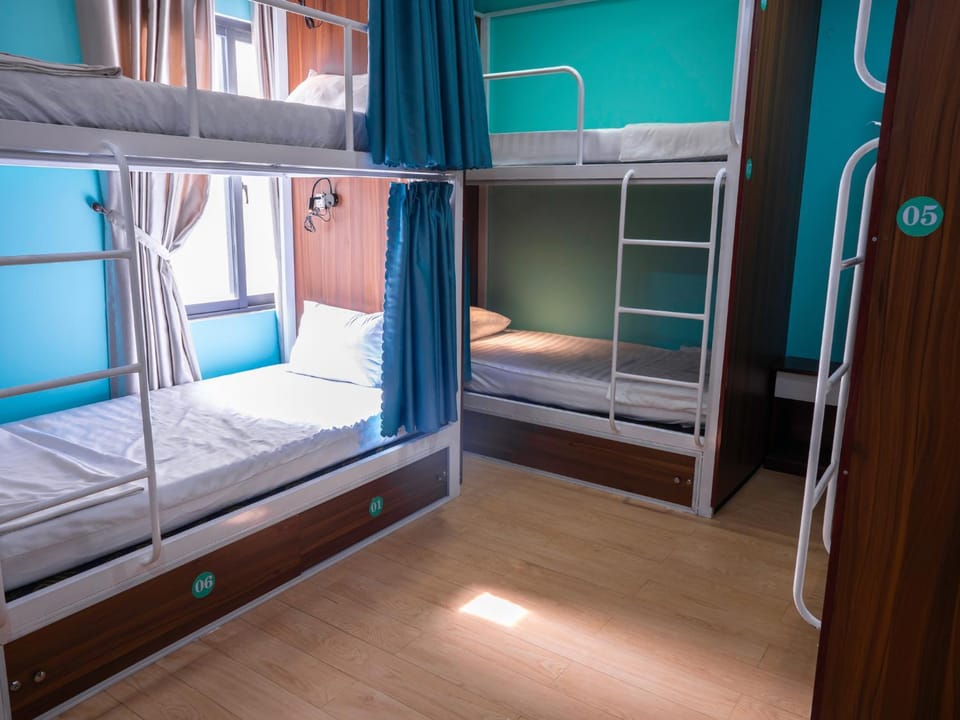 bunk bed