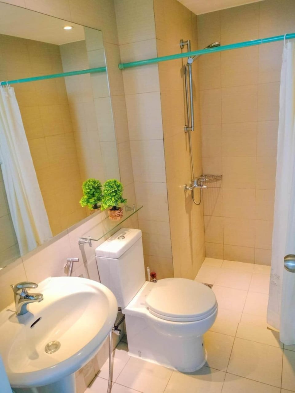 Azure place by arlene Apartment in Pasay