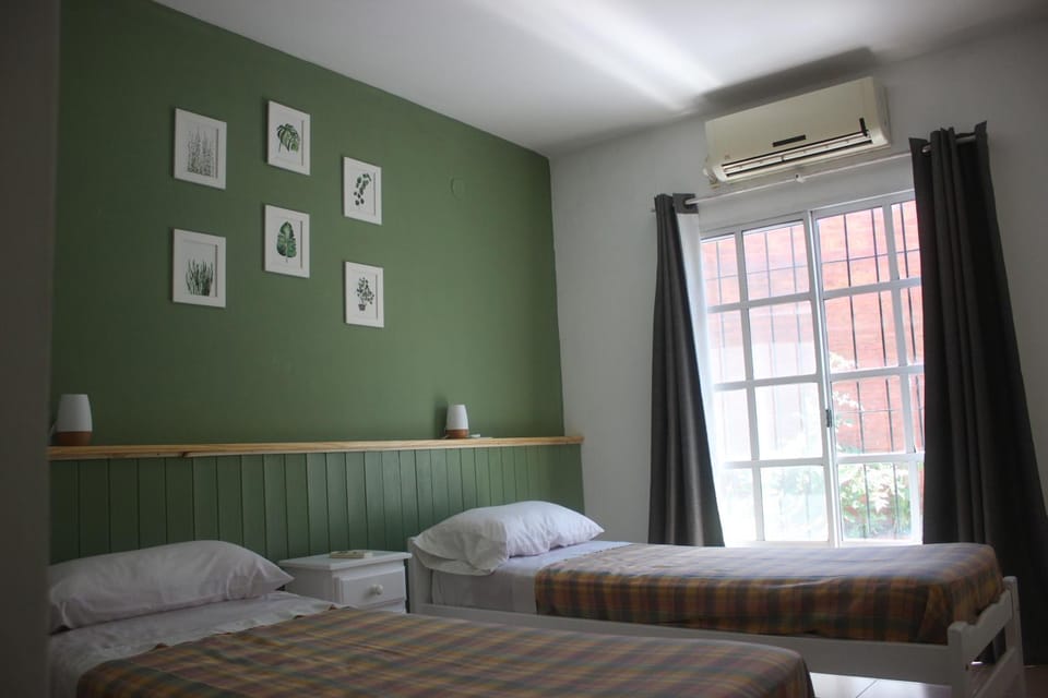 Photo of the whole room, Bedroom, air conditioner