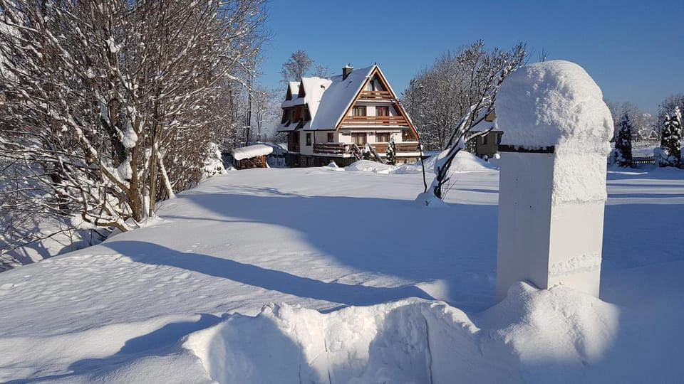 Property building, Winter