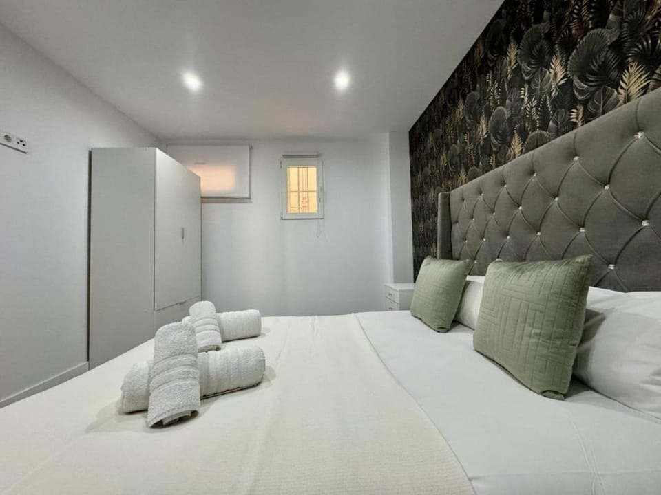 Bed, Bedroom, wardrobe