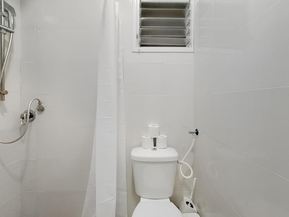 HaYarden Vibe - 1 Bedroom With Balcony By Vacay Apartment in Tel Aviv-Yafo