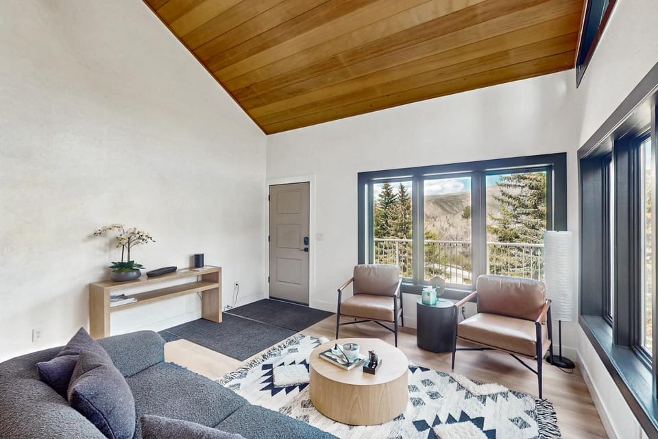 Summit Serenity Apartment in Avon