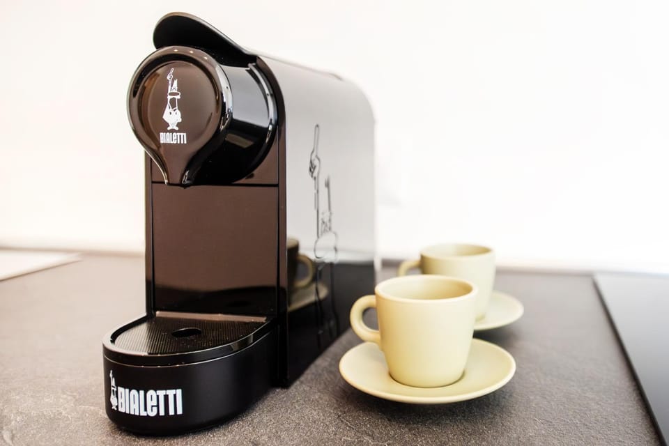 Coffee/tea facilities, Kitchen or kitchenette