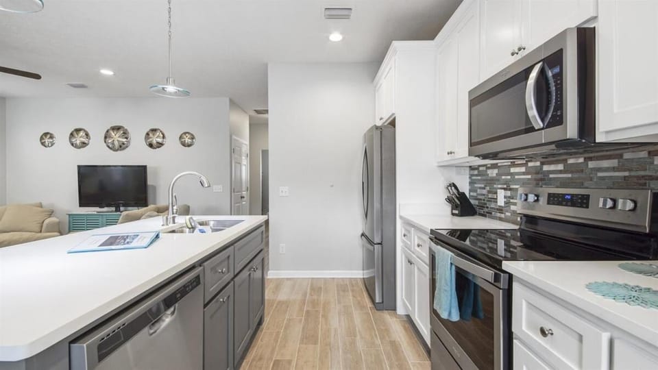 PCB 3 Bed 2 Bath house Chasing Sunsets House in Lower Grand Lagoon