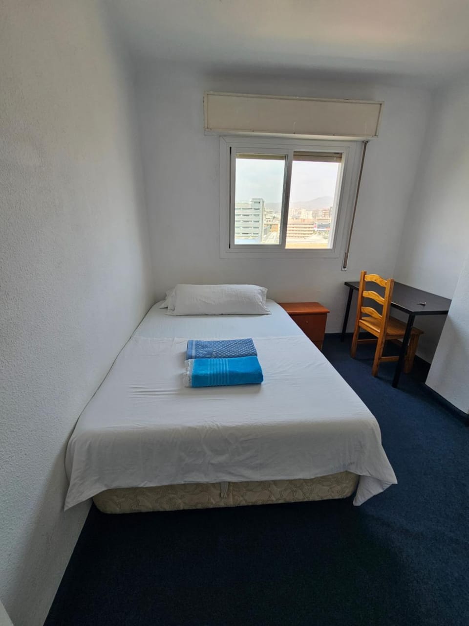 Habitación privada cómoda centro málaga vialia estación de tren María Zambrano y también cerca a la playa Vacation rental in Malaga