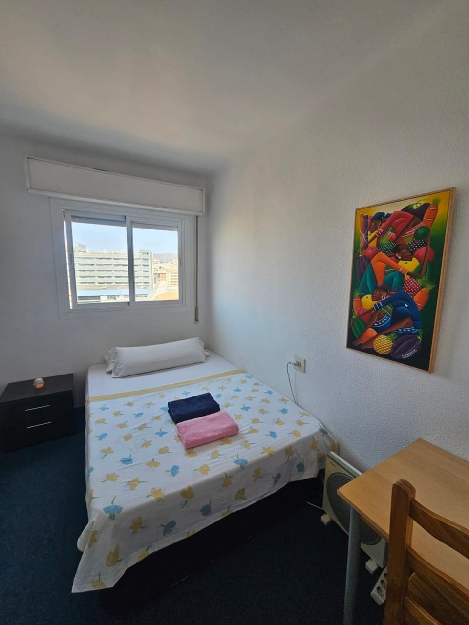 Habitación privada cómoda centro málaga vialia estación de tren María Zambrano y también cerca a la playa Vacation rental in Malaga