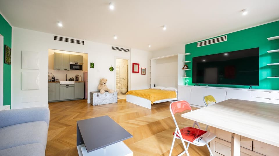 Bed, Living room, Dining area