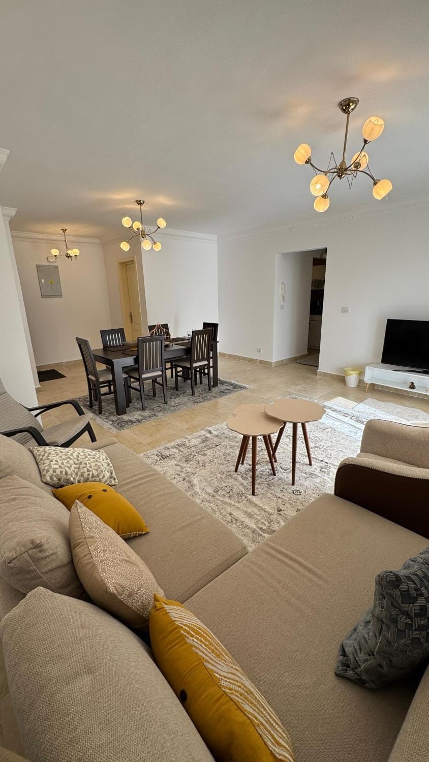 Communal lounge/ TV room, TV and multimedia, Living room, Seating area