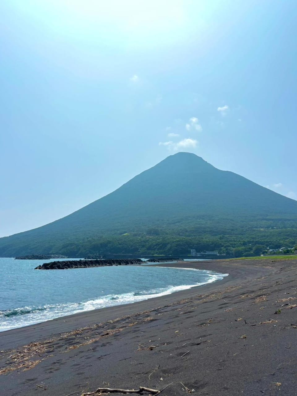 Nearby landmark, Day, Natural landscape