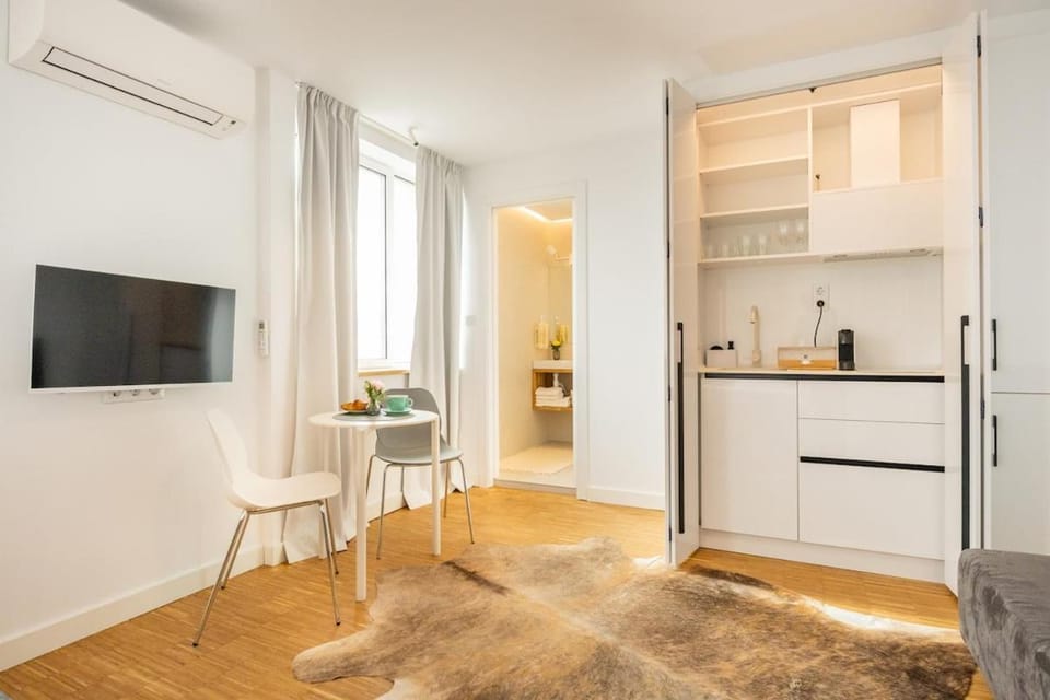 TV and multimedia, Kitchen or kitchenette