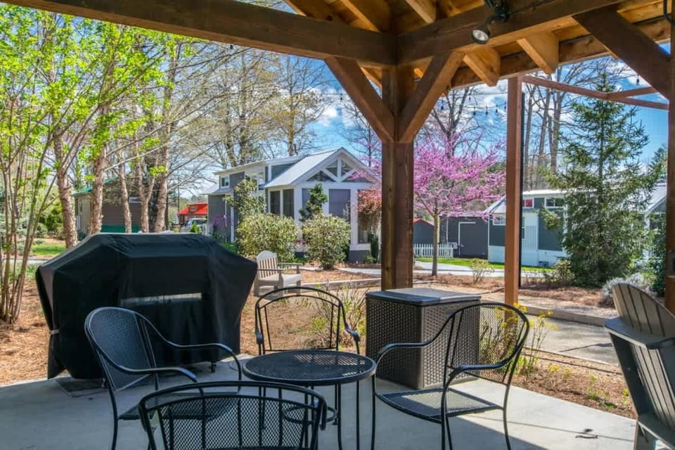 Patio, Seating area