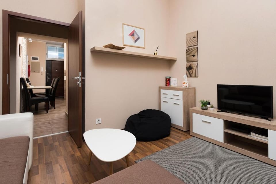 TV and multimedia, Living room, Photo of the whole room