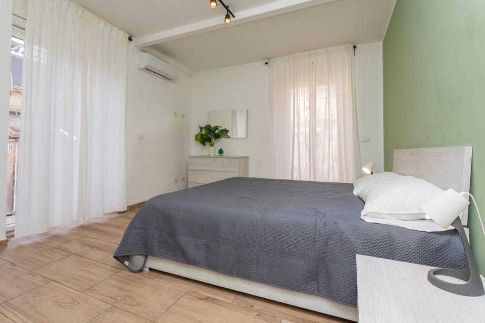 Living room, Bedroom