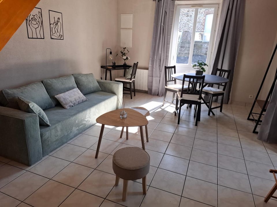 Living room, Seating area, Dining area