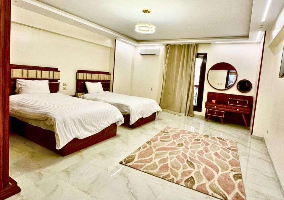 Bed, Photo of the whole room, Bedroom, air conditioner