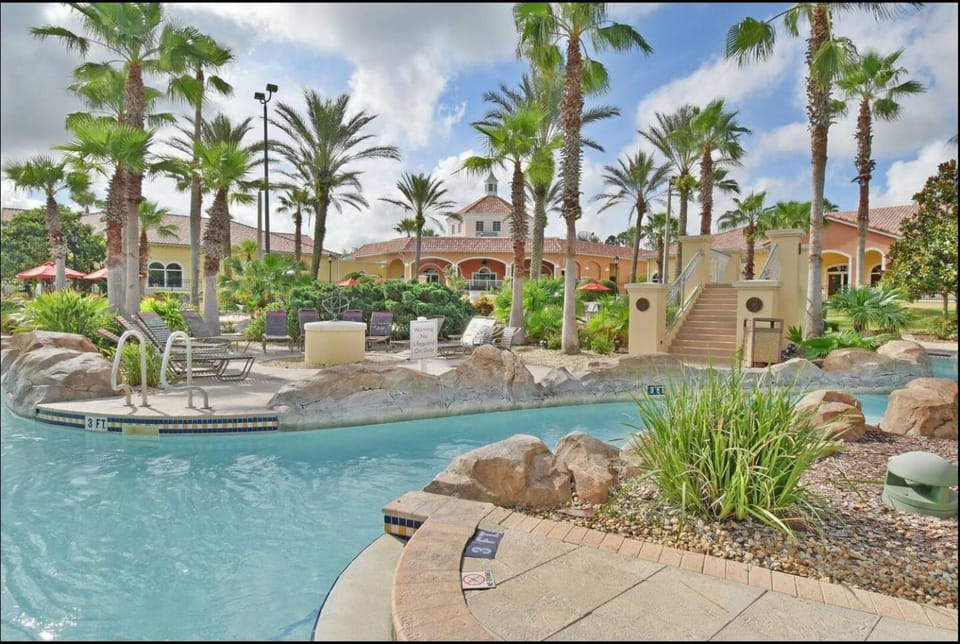 Disney-Area 3BR Home | Pool, Arcade & Tiki Bar Bed and Breakfast in Polk County