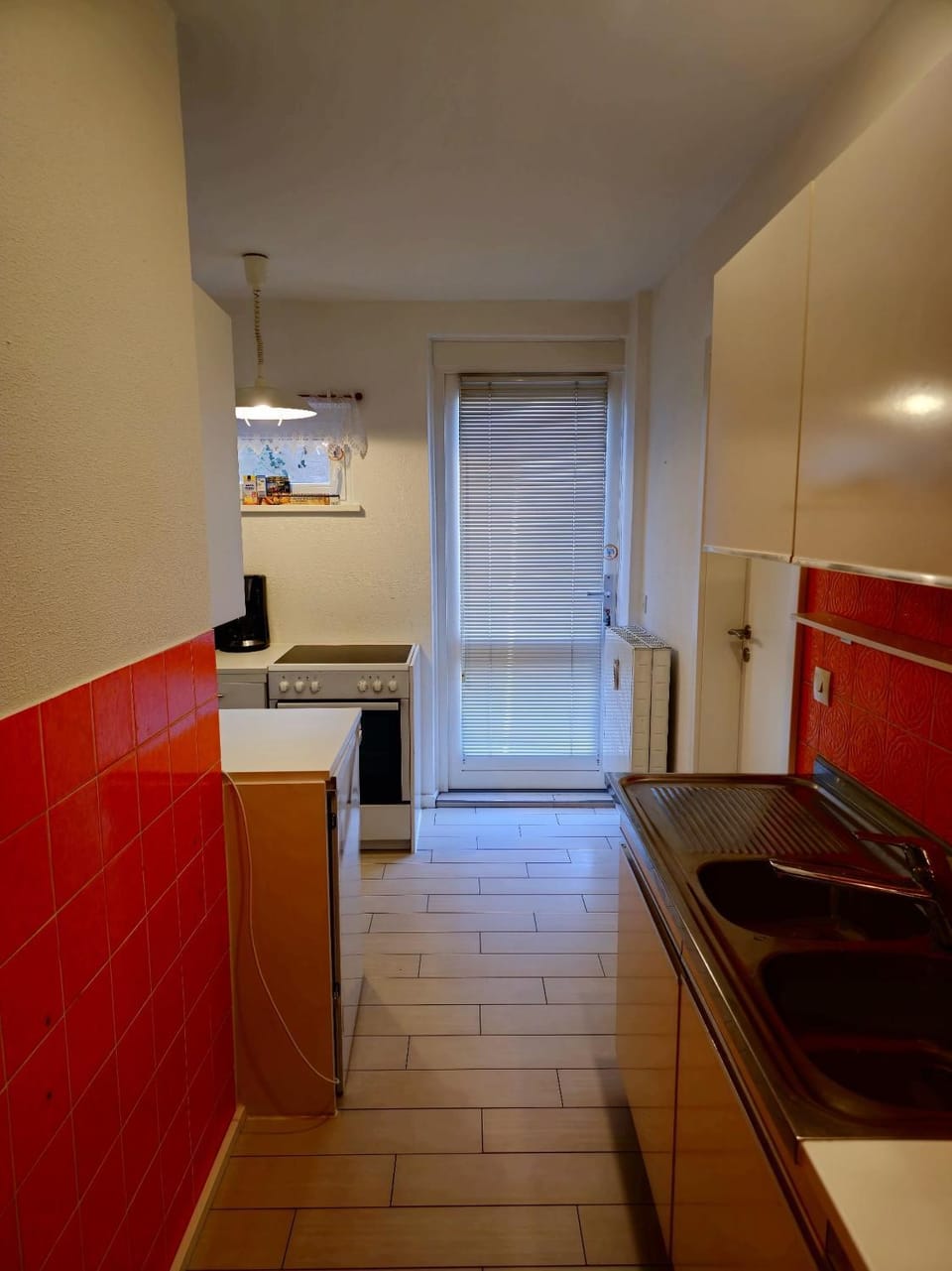 Kitchen or kitchenette, oven, stove