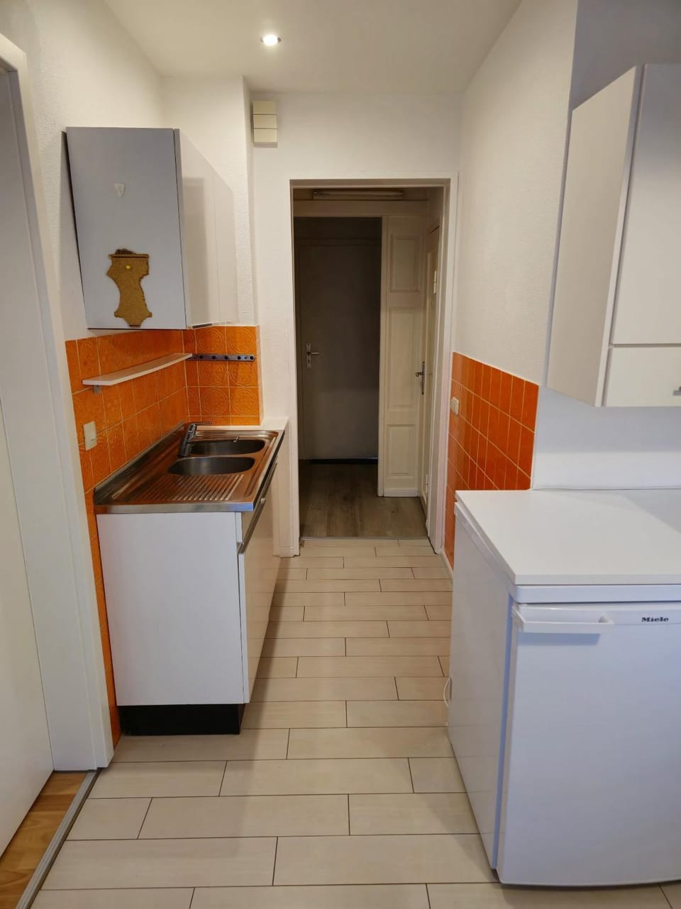 Kitchen or kitchenette, kitchen