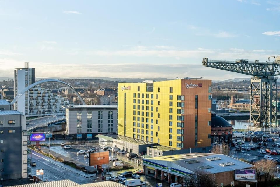 Stylish Studio Finnieston City Centre Free Parking Apartment in Glasgow