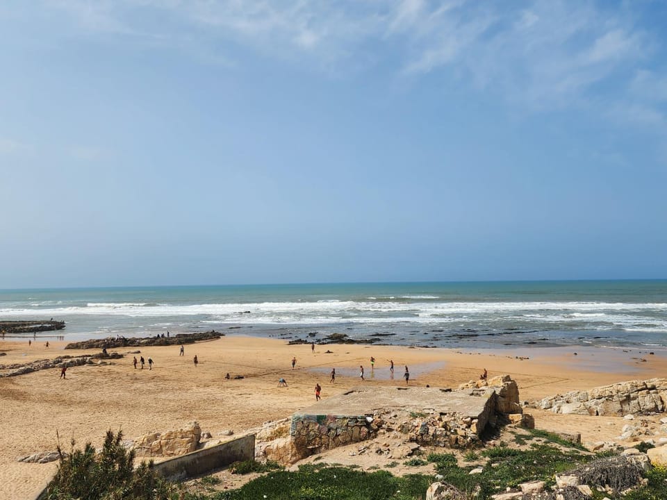Terrasse d'anfa Studio à côté de la plage avec Jeux PS5 et deux manettes Apartment in Casablanca