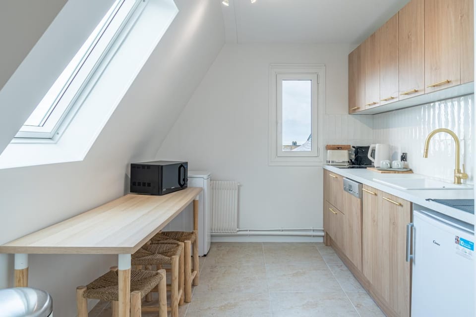 Coffee/tea facilities, Kitchen or kitchenette, dishwasher