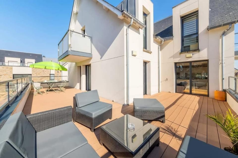 Patio, Balcony/Terrace, Balcony/Terrace