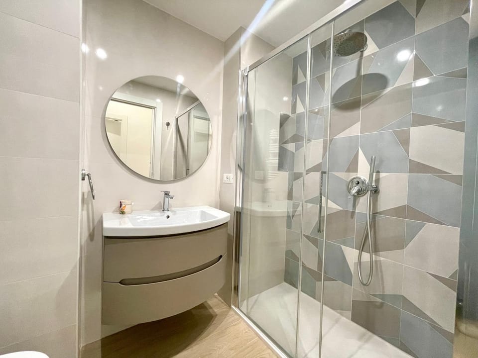 Shower, Bathroom
