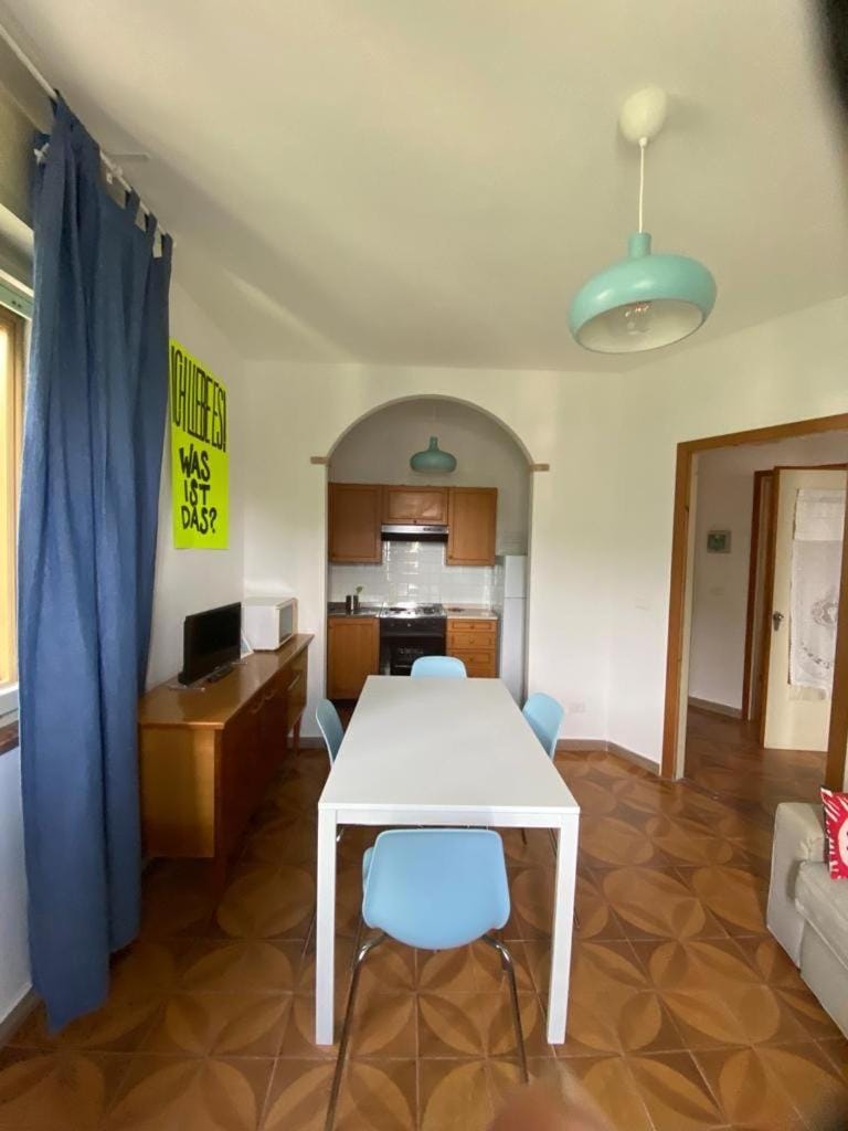 TV and multimedia, Living room, Dining area