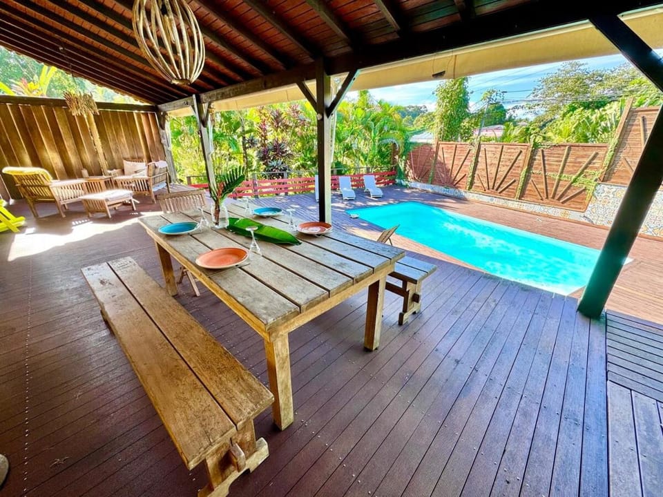 Villa créole et cadre tropical Villa in Petit-Bourg