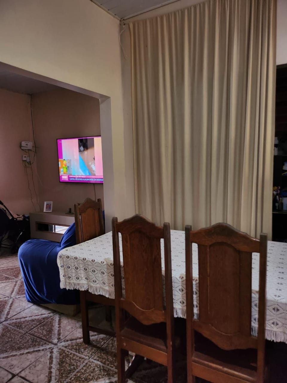 Communal lounge/ TV room, TV and multimedia, Seating area, Dining area