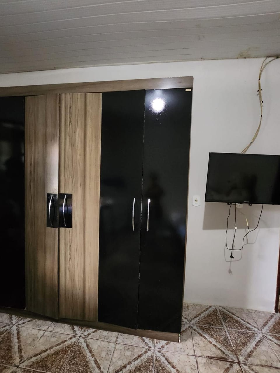 TV and multimedia, wardrobe