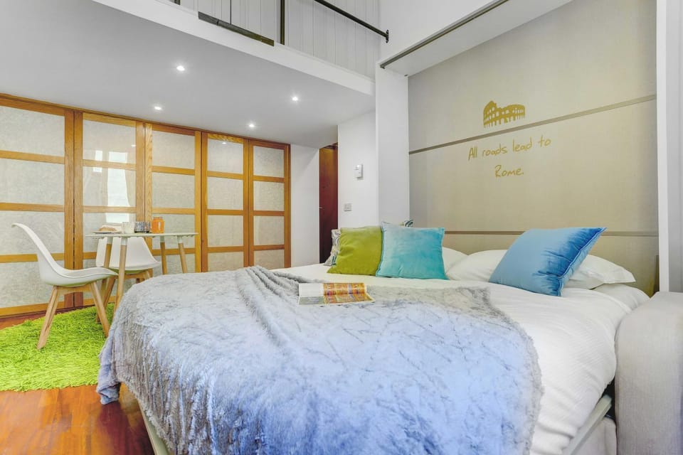 Bed, Bedroom