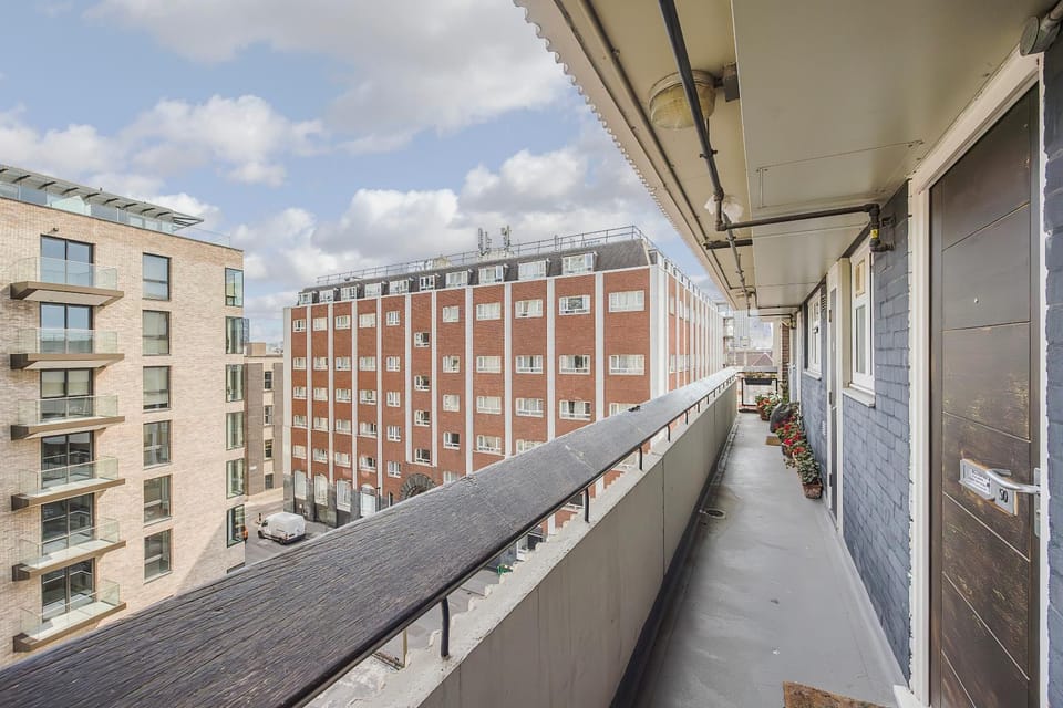 Angel & Old St 1bed Flat near Tube & Shops- MAC 2 Apartment in London Borough of Islington