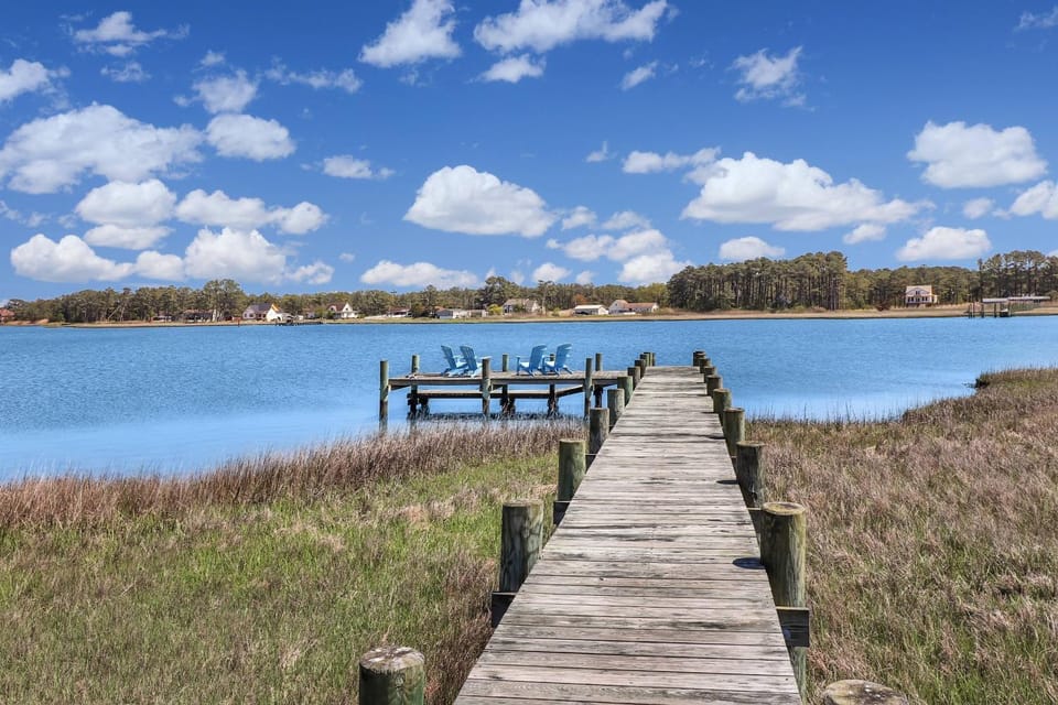 Heron's Cove on Salt Meadow - Pet friendly, waterfront home! House in Chincoteague Island