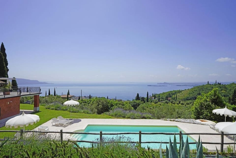 D1MORA Ca' Bianca PT Apartment in Lake Garda