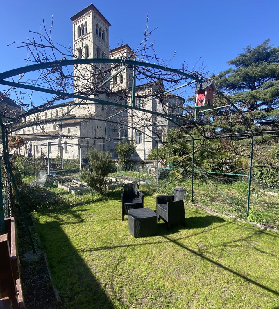 Garden, Garden view