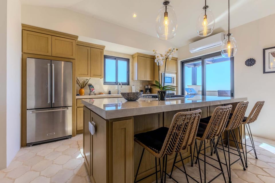 Golf Ocean Views & Pure Luxury Await You House in Baja California Sur