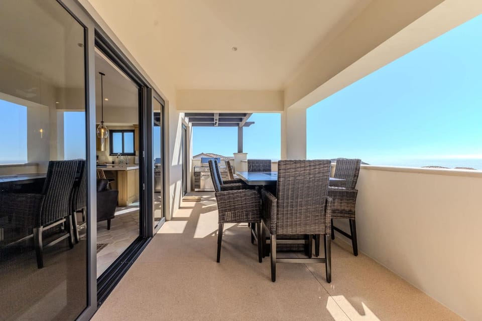 Golf Ocean Views & Pure Luxury Await You House in Baja California Sur