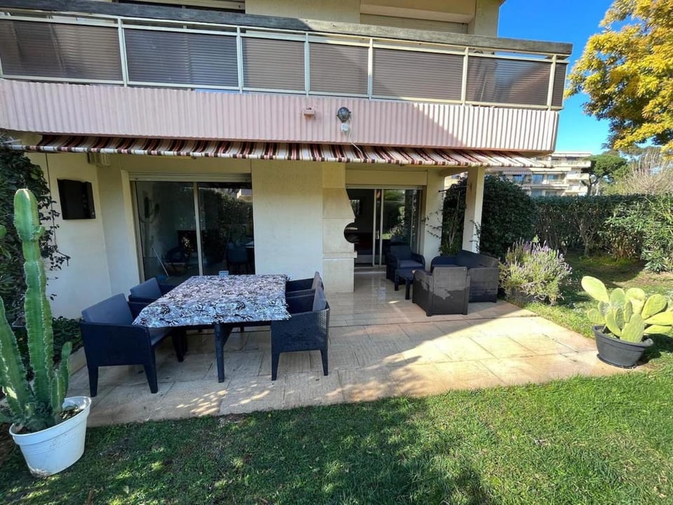 Garden, Balcony/Terrace